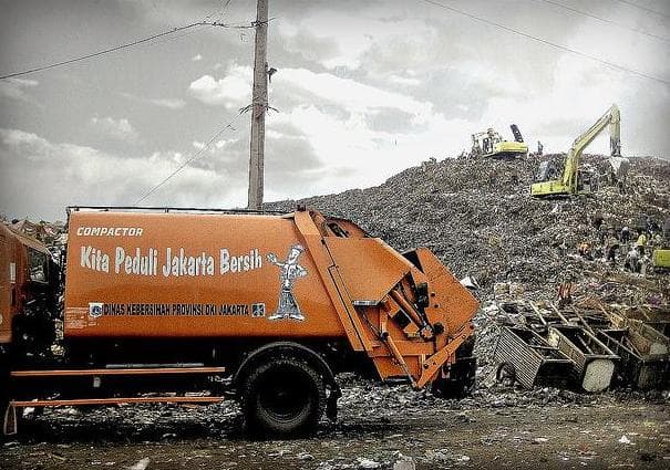 Timbunan limbah di TPST Bantargebang, Bekasi